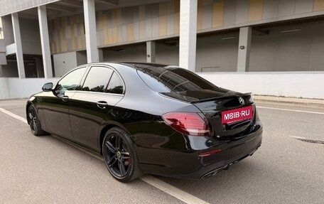 Mercedes-Benz E-Класс, 2017 год, 2 690 000 рублей, 11 фотография