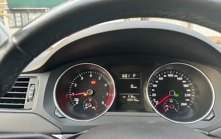 Volkswagen Jetta VI, 2015 год, 1 400 000 рублей, 11 фотография