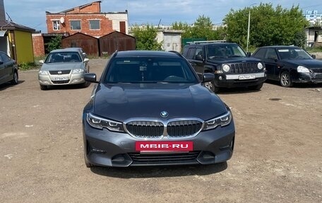 BMW 3 серия, 2019 год, 3 200 000 рублей, 2 фотография