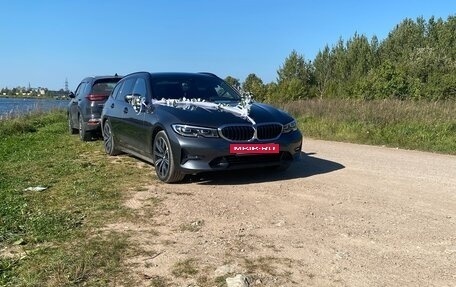 BMW 3 серия, 2019 год, 3 200 000 рублей, 3 фотография