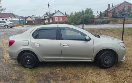 Renault Logan II, 2016 год, 680 000 рублей, 2 фотография