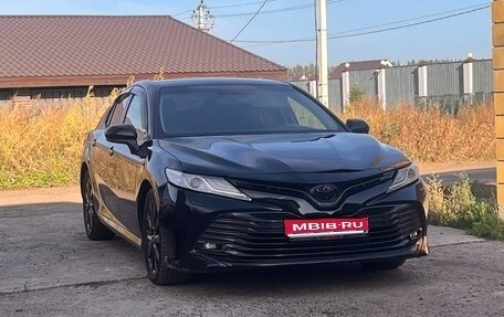 Toyota Camry, 2020 год, 2 200 000 рублей, 1 фотография