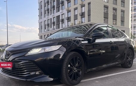 Toyota Camry, 2020 год, 2 200 000 рублей, 7 фотография