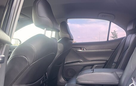 Toyota Camry, 2020 год, 2 200 000 рублей, 9 фотография