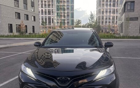 Toyota Camry, 2020 год, 2 200 000 рублей, 10 фотография
