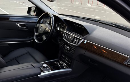 Mercedes-Benz E-Класс, 2012 год, 1 790 000 рублей, 13 фотография