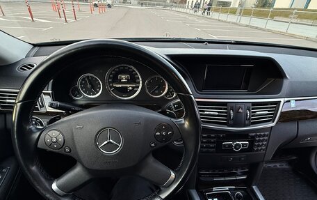 Mercedes-Benz E-Класс, 2012 год, 1 790 000 рублей, 11 фотография