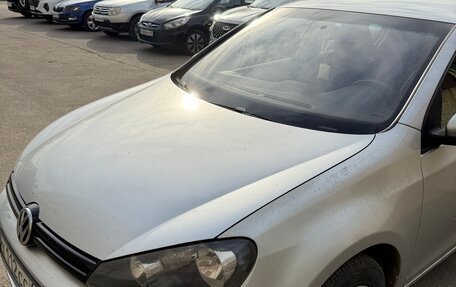 Volkswagen Golf VI, 2011 год, 850 000 рублей, 2 фотография