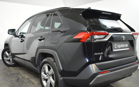 Toyota RAV4, 2021 год, 2 999 000 рублей, 6 фотография