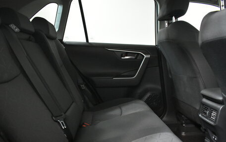 Toyota RAV4, 2021 год, 2 999 000 рублей, 13 фотография