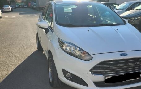Ford Fiesta, 2016 год, 900 000 рублей, 2 фотография