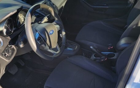 Ford Fiesta, 2016 год, 900 000 рублей, 10 фотография