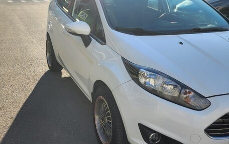 Ford Fiesta, 2016 год, 900 000 рублей, 3 фотография