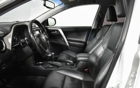 Toyota RAV4, 2015 год, 1 700 000 рублей, 10 фотография