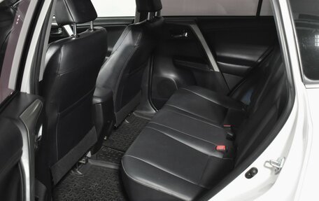 Toyota RAV4, 2015 год, 1 700 000 рублей, 14 фотография