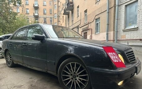 Mercedes-Benz E-Класс, 2000 год, 300 000 рублей, 4 фотография