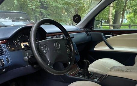Mercedes-Benz E-Класс, 2000 год, 300 000 рублей, 15 фотография