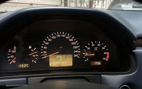 Mercedes-Benz E-Класс, 2000 год, 300 000 рублей, 17 фотография