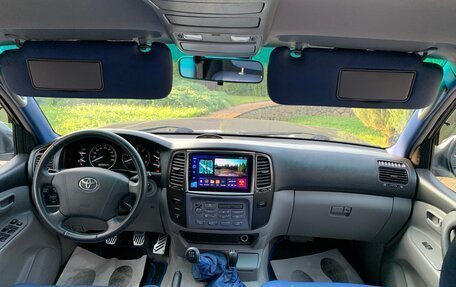 Toyota Land Cruiser 100 рестайлинг 2, 2006 год, 3 200 000 рублей, 27 фотография