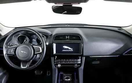 Jaguar F-Pace, 2019 год, 3 099 000 рублей, 11 фотография