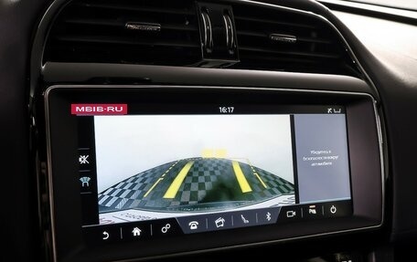 Jaguar F-Pace, 2019 год, 3 099 000 рублей, 22 фотография