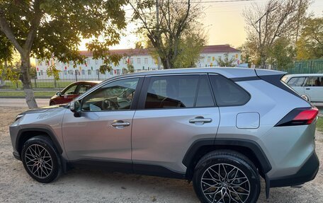 Toyota RAV4, 2022 год, 2 850 000 рублей, 6 фотография