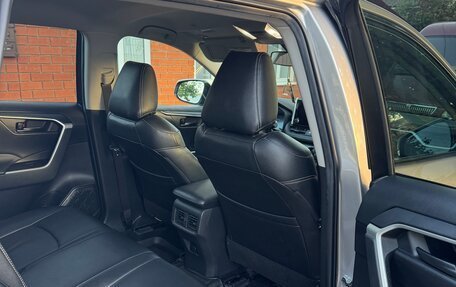 Toyota RAV4, 2022 год, 2 850 000 рублей, 9 фотография
