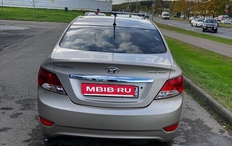 Hyundai Solaris II рестайлинг, 2010 год, 700 000 рублей, 3 фотография