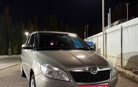 Skoda Fabia II, 2013 год, 690 000 рублей, 3 фотография