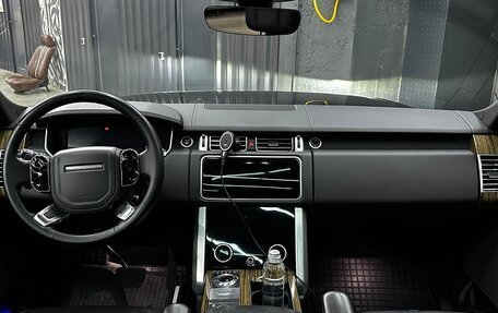 Land Rover Range Rover IV рестайлинг, 2018 год, 6 500 000 рублей, 13 фотография