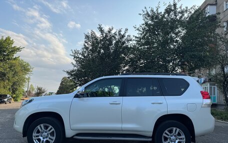 Toyota Land Cruiser Prado 150 рестайлинг 2, 2010 год, 3 800 000 рублей, 5 фотография