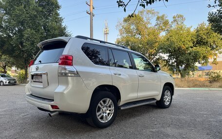 Toyota Land Cruiser Prado 150 рестайлинг 2, 2010 год, 3 800 000 рублей, 7 фотография