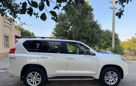 Toyota Land Cruiser Prado 150 рестайлинг 2, 2010 год, 3 800 000 рублей, 6 фотография