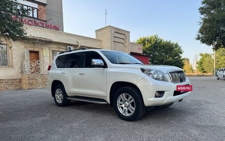 Toyota Land Cruiser Prado 150 рестайлинг 2, 2010 год, 3 800 000 рублей, 4 фотография