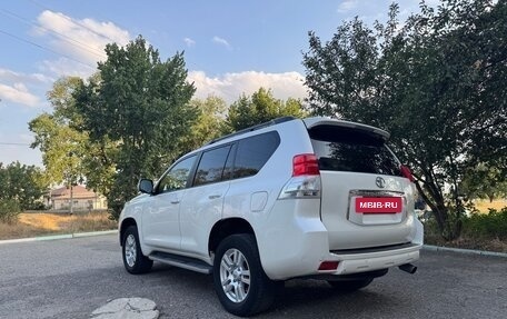 Toyota Land Cruiser Prado 150 рестайлинг 2, 2010 год, 3 800 000 рублей, 8 фотография