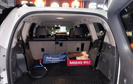 Toyota Land Cruiser Prado 150 рестайлинг 2, 2010 год, 3 800 000 рублей, 17 фотография