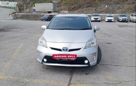 Toyota Prius, 2012 год, 110 000 рублей, 2 фотография