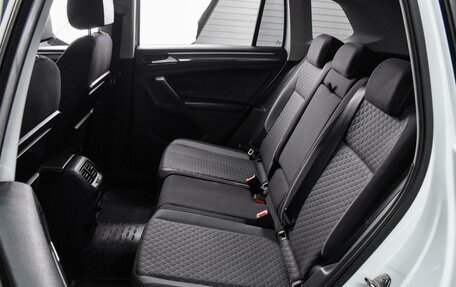 Volkswagen Tiguan II, 2017 год, 2 698 000 рублей, 9 фотография
