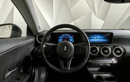Mercedes-Benz CLA, 2020 год, 3 243 000 рублей, 10 фотография