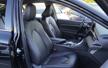 Toyota Camry, 2021 год, 2 949 000 рублей, 8 фотография