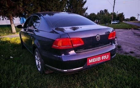 Volkswagen Passat B7, 2011 год, 880 000 рублей, 3 фотография