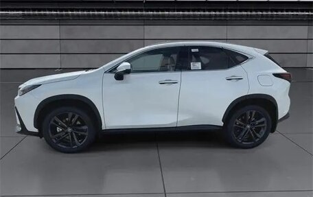 Lexus NX, 2025 год, 7 600 000 рублей, 7 фотография