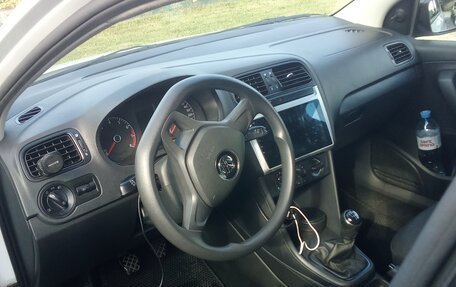 Volkswagen Polo VI (EU Market), 2015 год, 920 000 рублей, 3 фотография