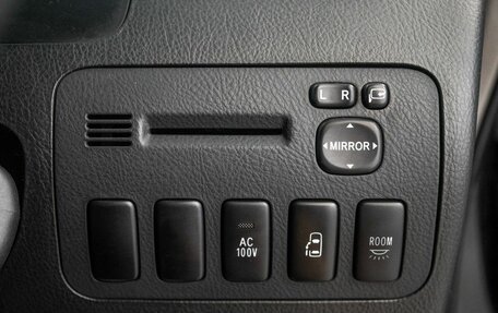 Toyota Alphard III, 2003 год, 1 300 000 рублей, 17 фотография