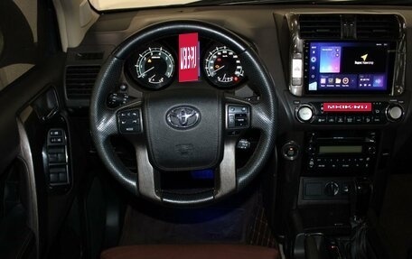 Toyota Land Cruiser Prado 150 рестайлинг 2, 2010 год, 2 370 000 рублей, 15 фотография