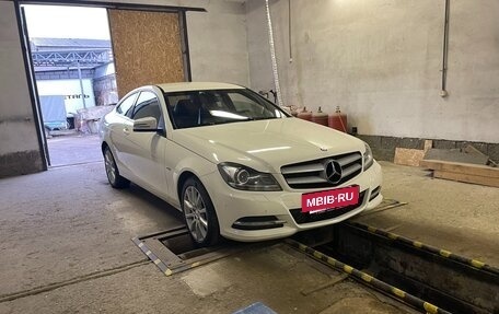 Mercedes-Benz C-Класс, 2011 год, 1 400 000 рублей, 6 фотография