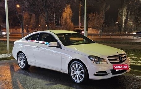 Mercedes-Benz C-Класс, 2011 год, 1 400 000 рублей, 8 фотография