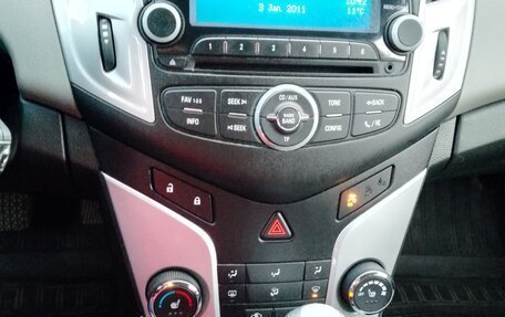 Chevrolet Cruze II, 2015 год, 750 000 рублей, 17 фотография