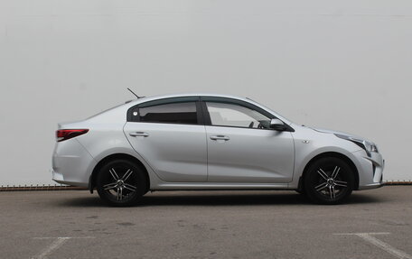 KIA Rio IV, 2021 год, 1 430 000 рублей, 4 фотография