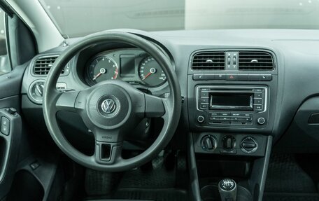 Volkswagen Polo VI (EU Market), 2015 год, 863 000 рублей, 10 фотография